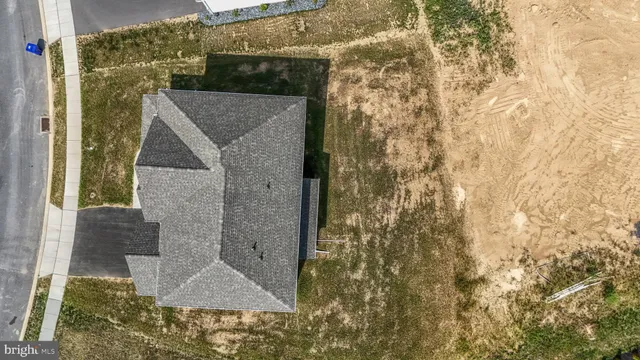 $675,000 | 32 Pamela Drive, Mechanicsburg, PA 17050