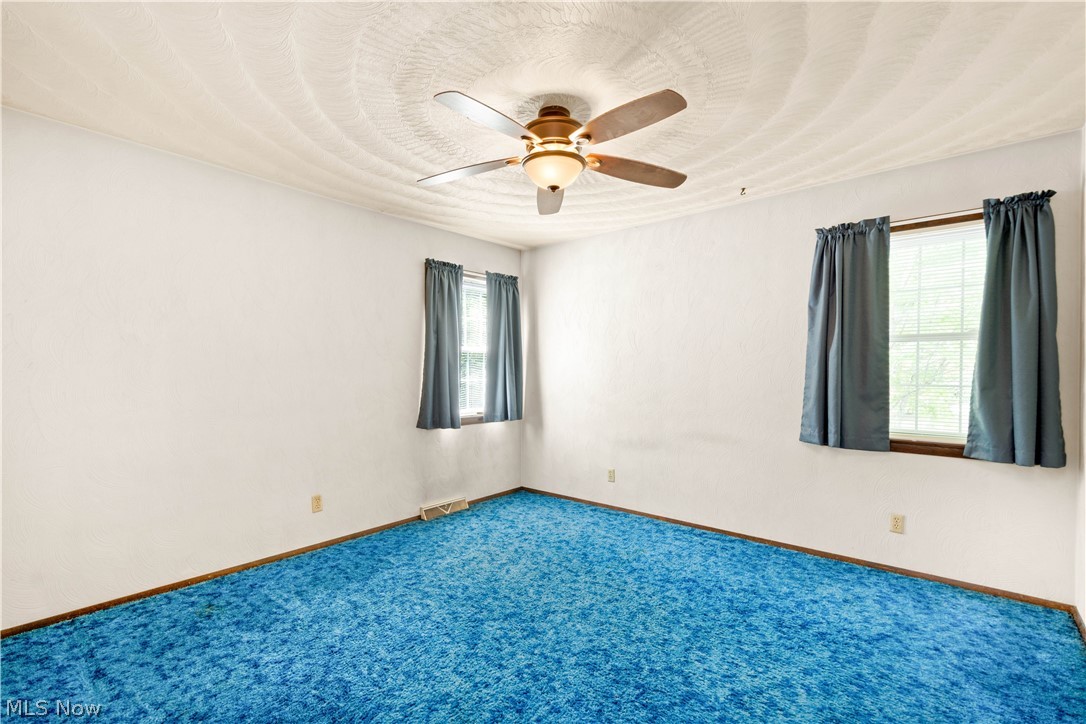 251 Rodgers Road Chester, WV 26034 - Photo 15 of 30