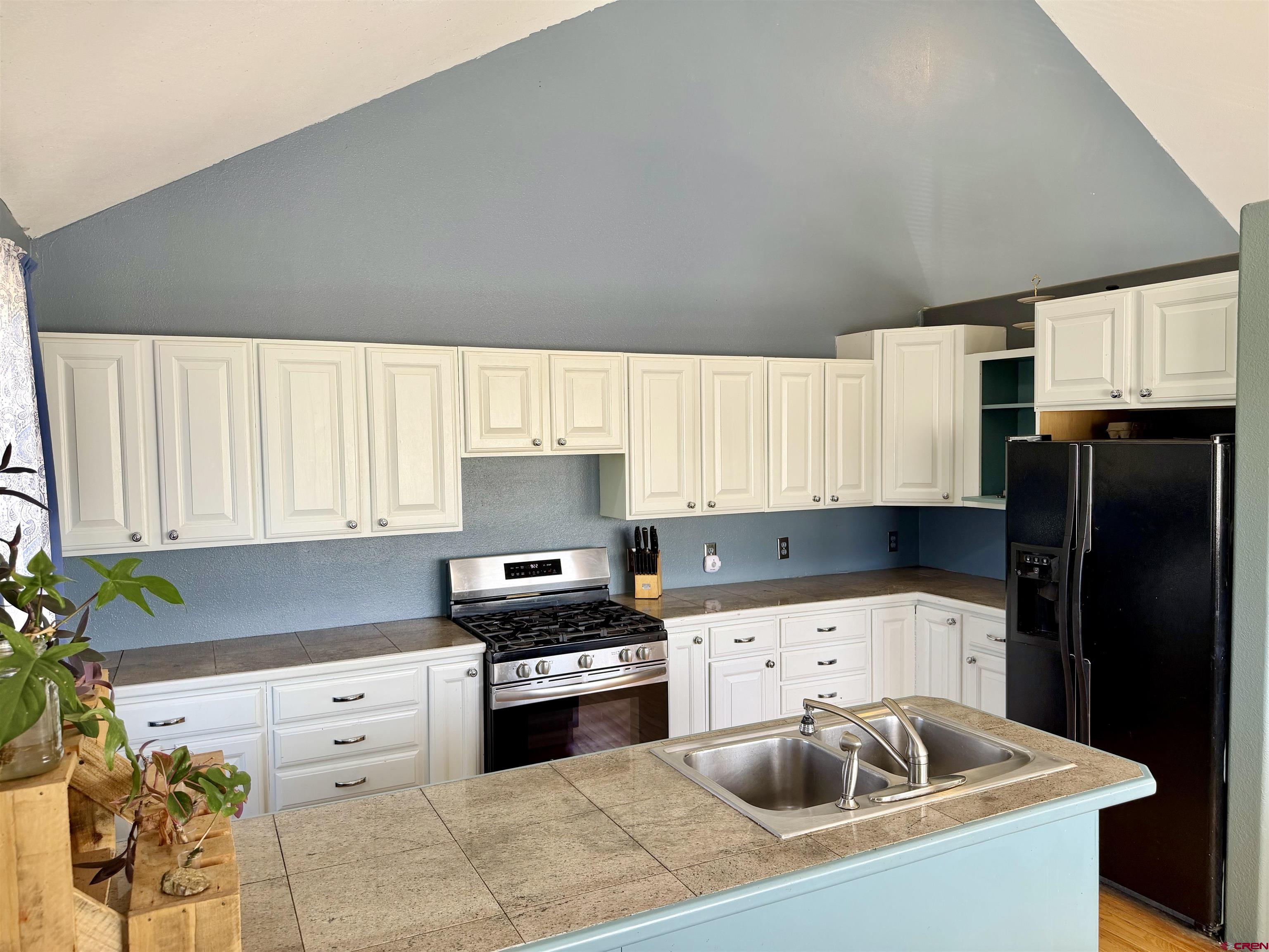 68840 Kinikin Road Montrose, CO 81401 - Photo 22 of 40