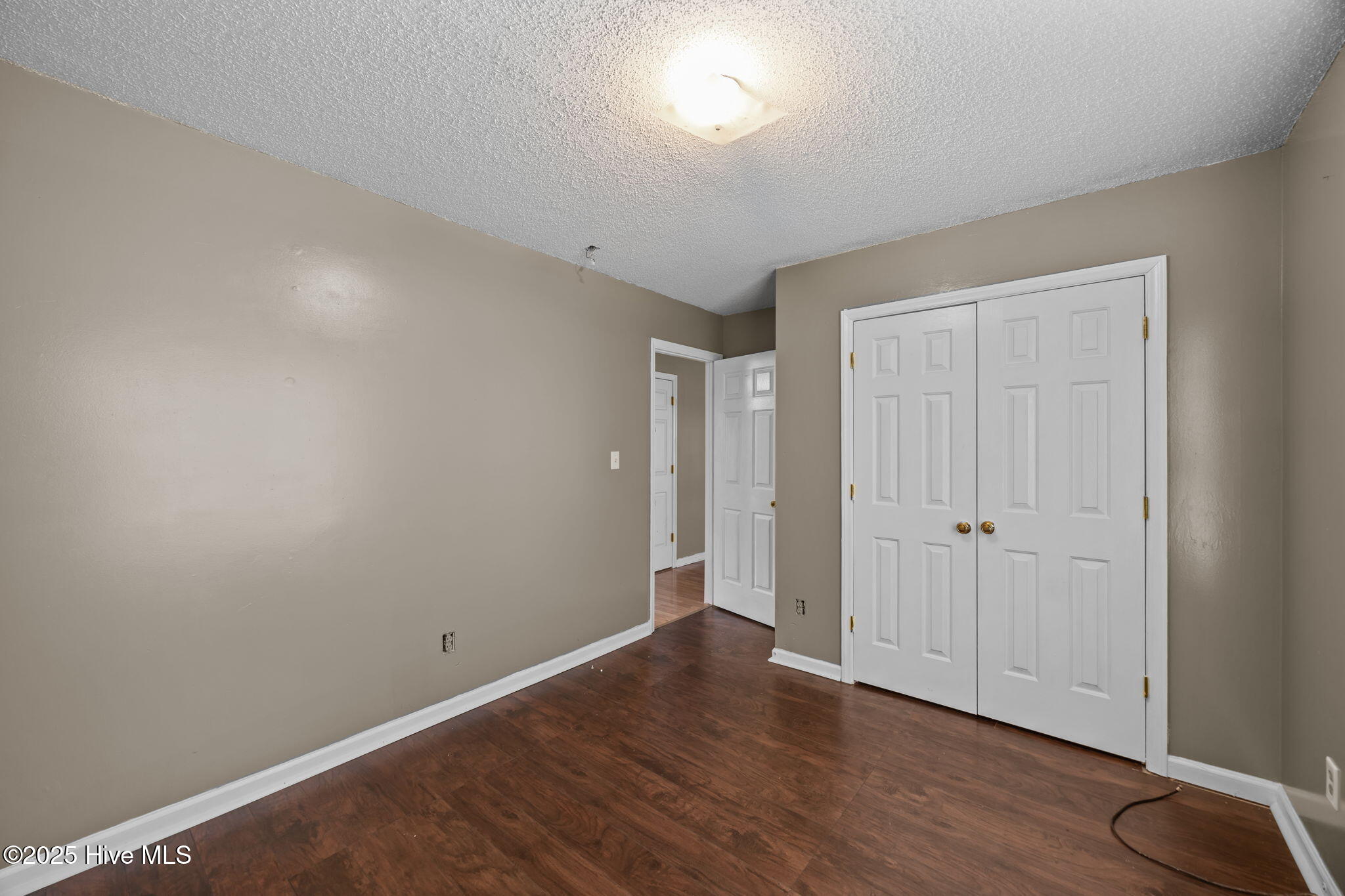 1403 Lockwood Road Kinston, NC 28501 - Photo 16 of 32 2nd Bedroom