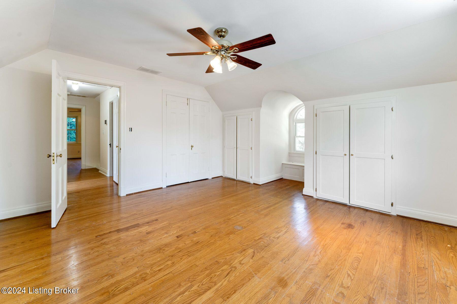 204 Gibson Road Louisville, KY 40207 - Photo 17 of 34 photo_online_021