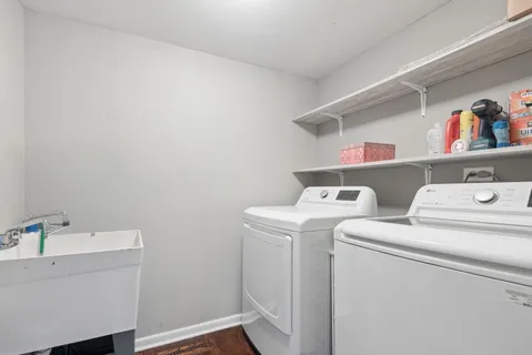 $400,000 | 2401 Red Oak Court, Plainfield, IL 60586