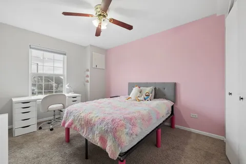 $400,000 | 2401 Red Oak Court, Plainfield, IL 60586