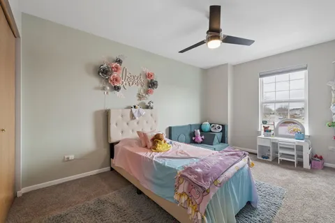 $400,000 | 2401 Red Oak Court, Plainfield, IL 60586