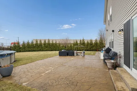 $400,000 | 2401 Red Oak Court, Plainfield, IL 60586