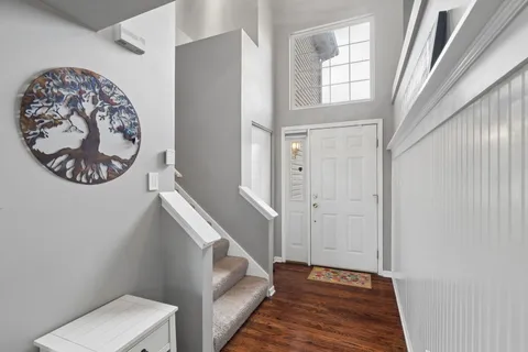 $400,000 | 2401 Red Oak Court, Plainfield, IL 60586