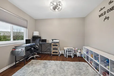 $400,000 | 2401 Red Oak Court, Plainfield, IL 60586