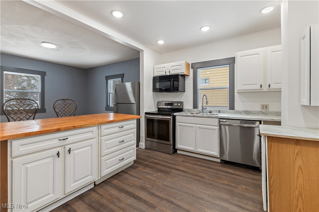 307 Ruckel Road Akron, OH 44305 - Photo 8 of 27 Gallery Image 8