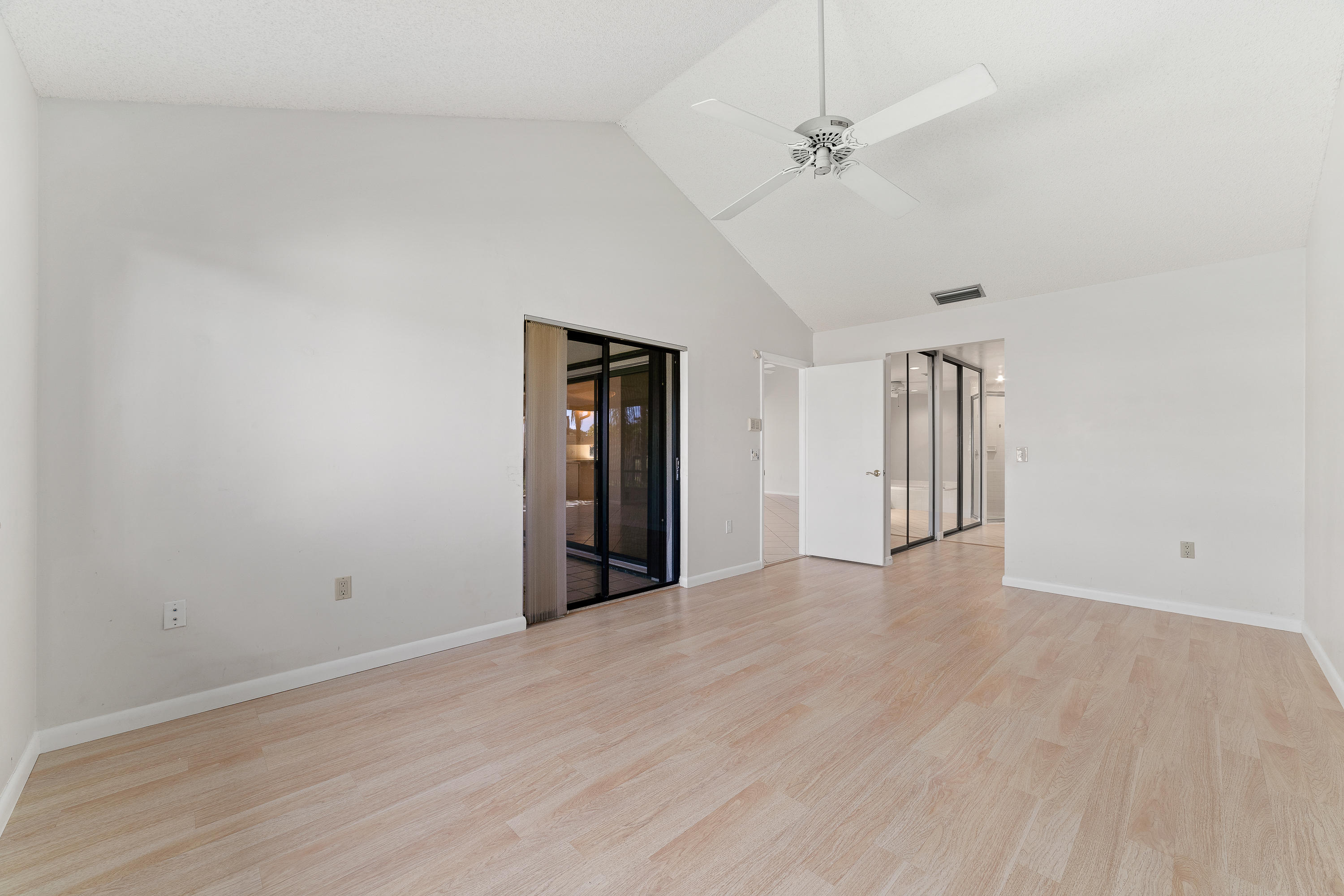 2630 Mohawk Circle West Palm Beach, FL 33409 - Photo 19 of 39 a view of an empty room with a window