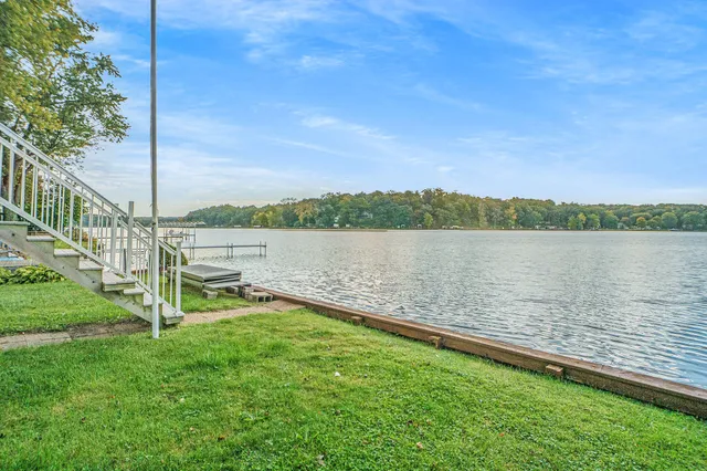 $1,200 | 10139 Lucas Road, Three Rivers, MI 49093