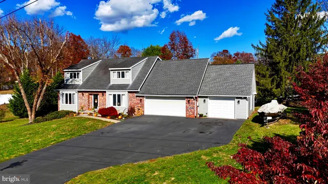 $499,900 | 752 Panorama Drive, Martinsburg, WV 25403