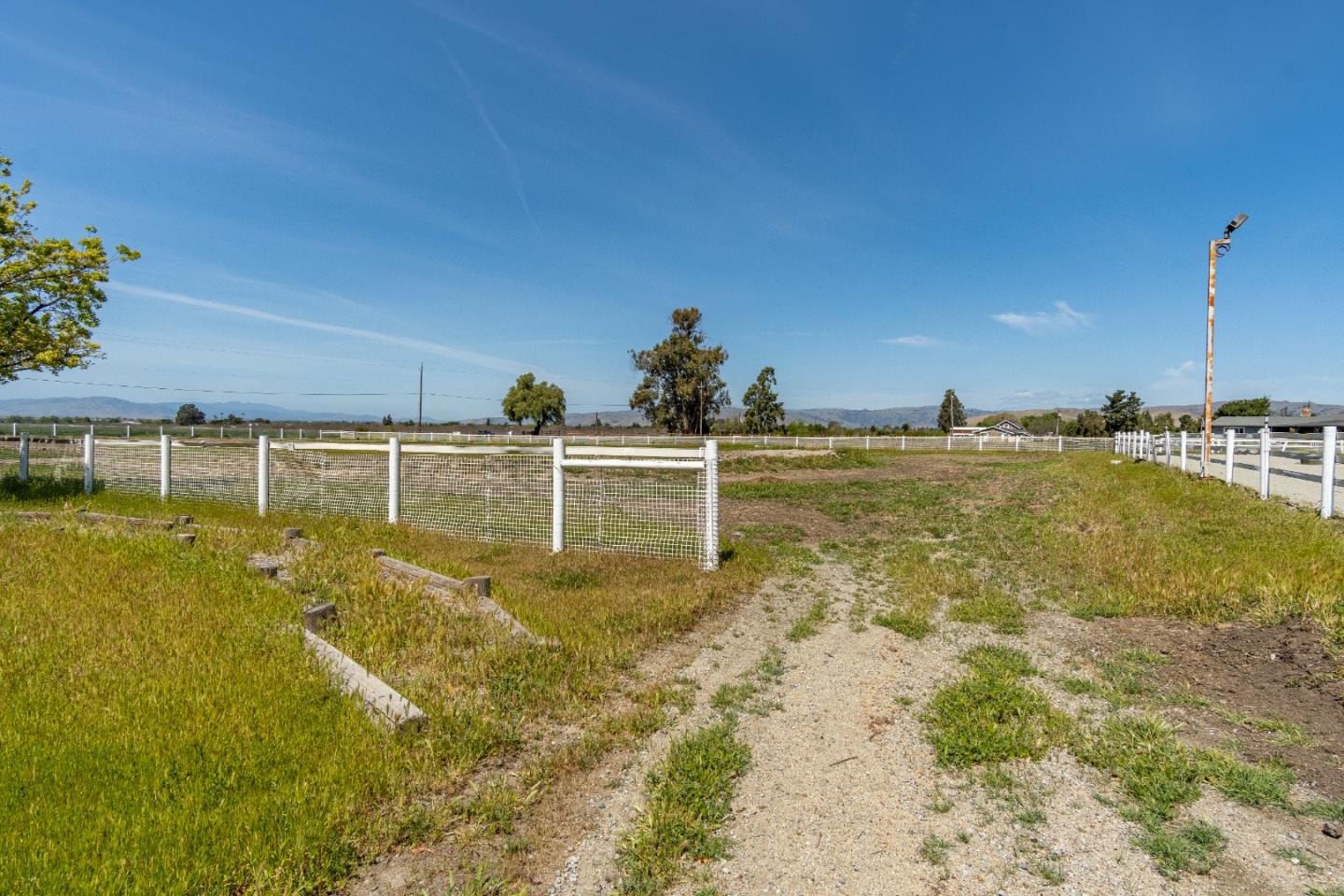 200 Dooling Road Hollister, CA 95023 - Photo 76 of 100 Gallery Image 76