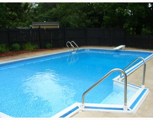792 Central School Road Perryopolis, PA 15473 - Photo 14 of 18 Swimming Pool/Hot Tub/Sauna.