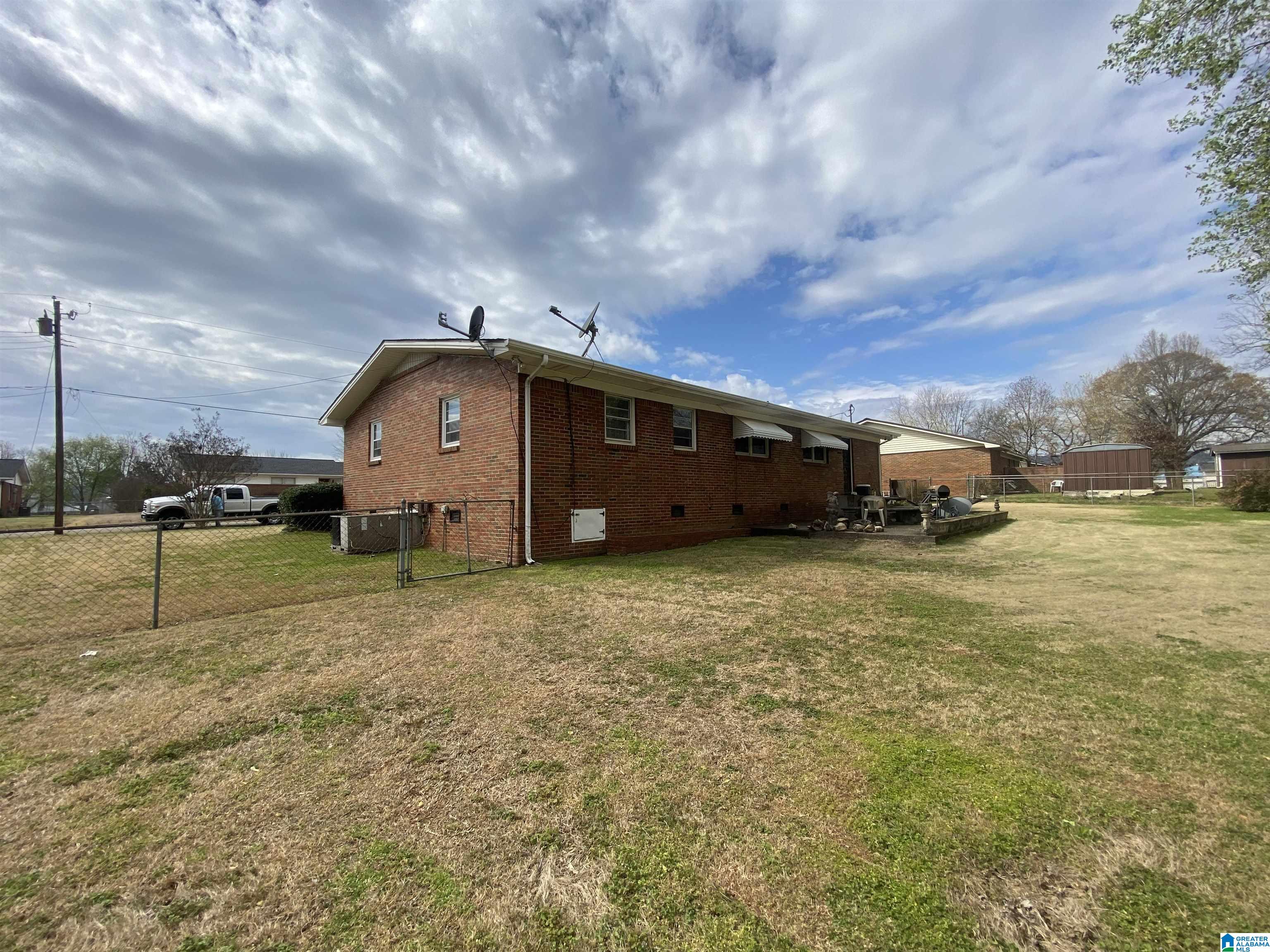 115 Bennett Street Oxford, AL 36203 - Photo 6 of 21