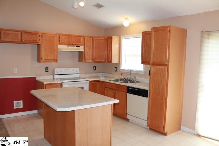 906 Veryfine Drive Fountain Inn, SC 29644 - Photo 5 of 19 Gallery Image 5