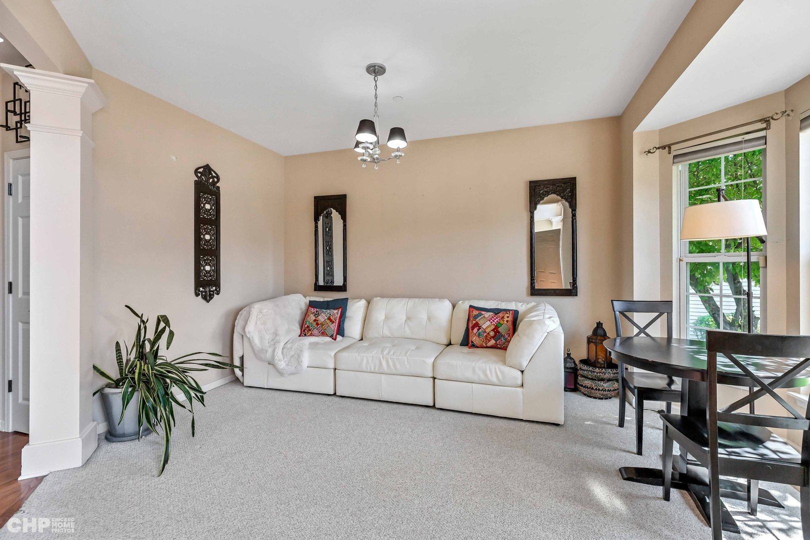 917 Blue Ridge Drive Streamwood, IL 60107 - Photo 4 of 46 a living room with furniture and a window