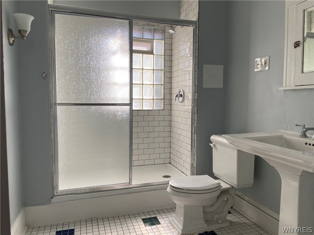 75 Inwood Place Buffalo, NY 14209 - Photo 21 of 36 upper unit bath (prior to tenant move in 12/24)