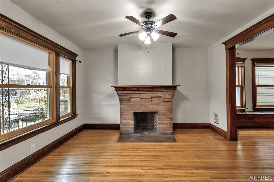 75 Inwood Place Buffalo, NY 14209 - Photo 3 of 36 Lower unit living room