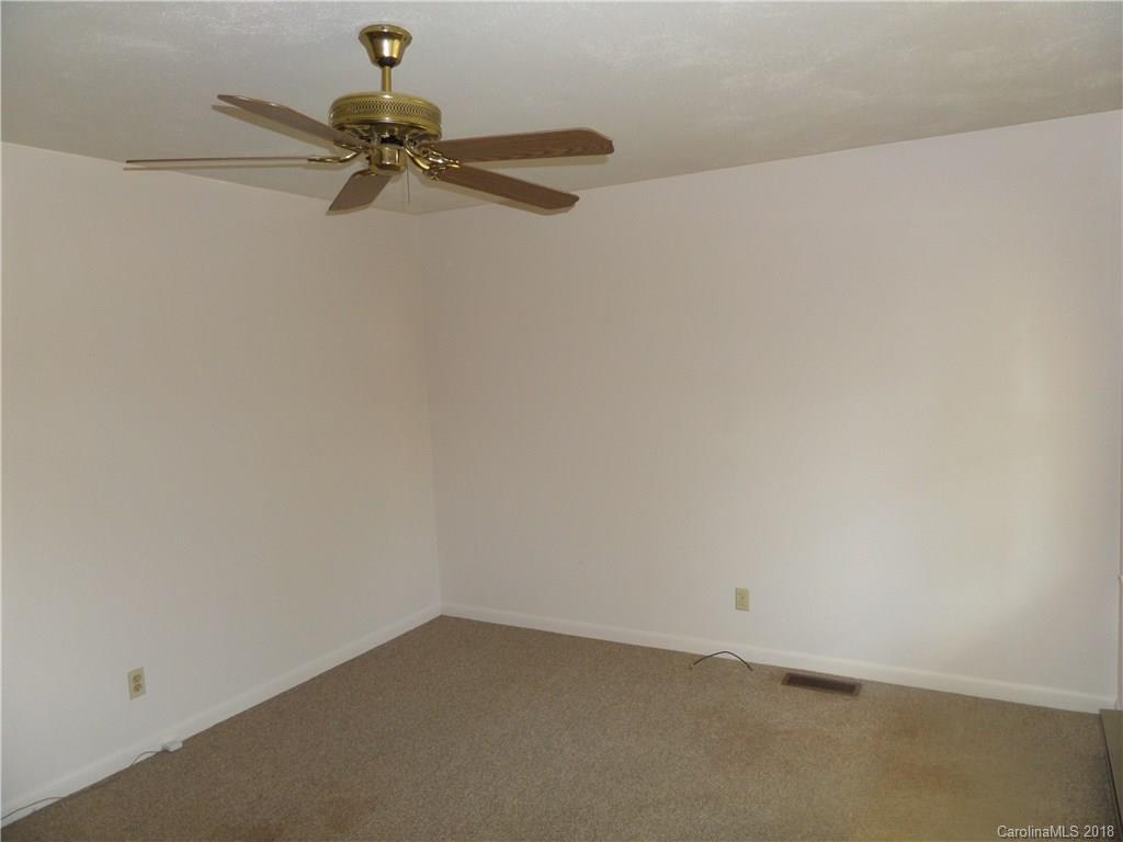 145 Evergreen Road, Unit 18 Lancaster, SC 29720 - Photo 14 of 36 a view of a small space