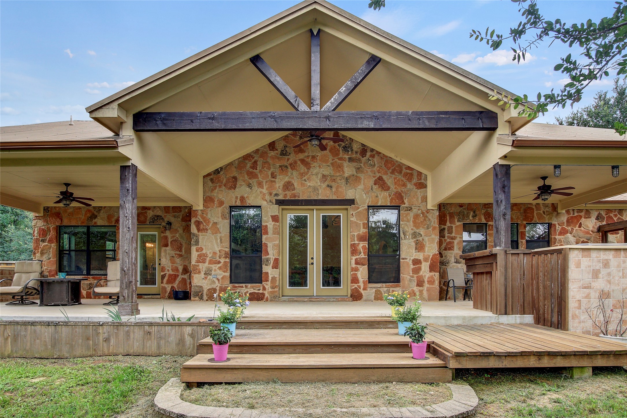 18197 Fm 619 Elgin, TX 78621 - Photo 27 of 39