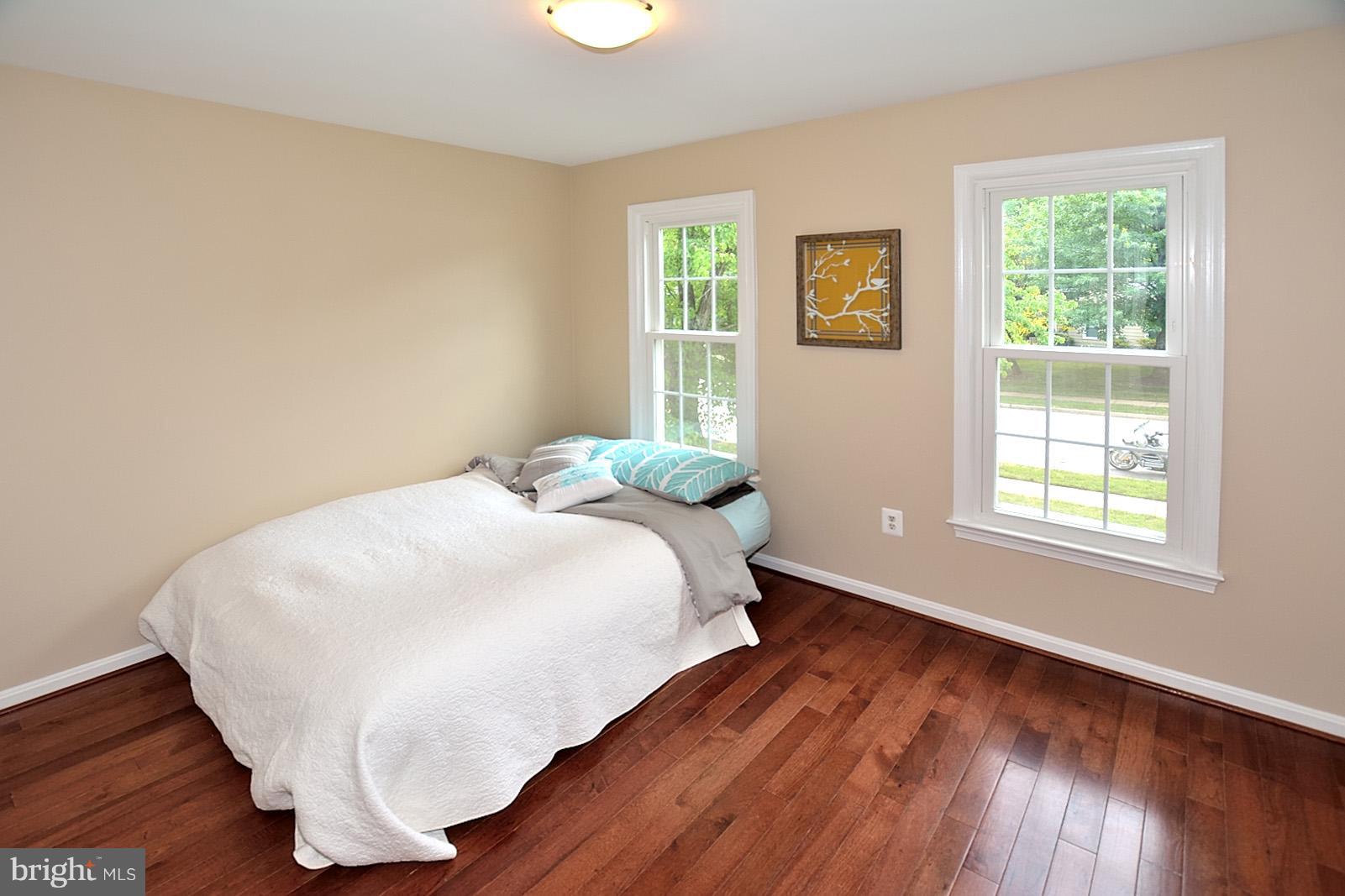 8008 West Point Drive Springfield, VA 22153 - Photo 21 of 30 Bedroom 3
