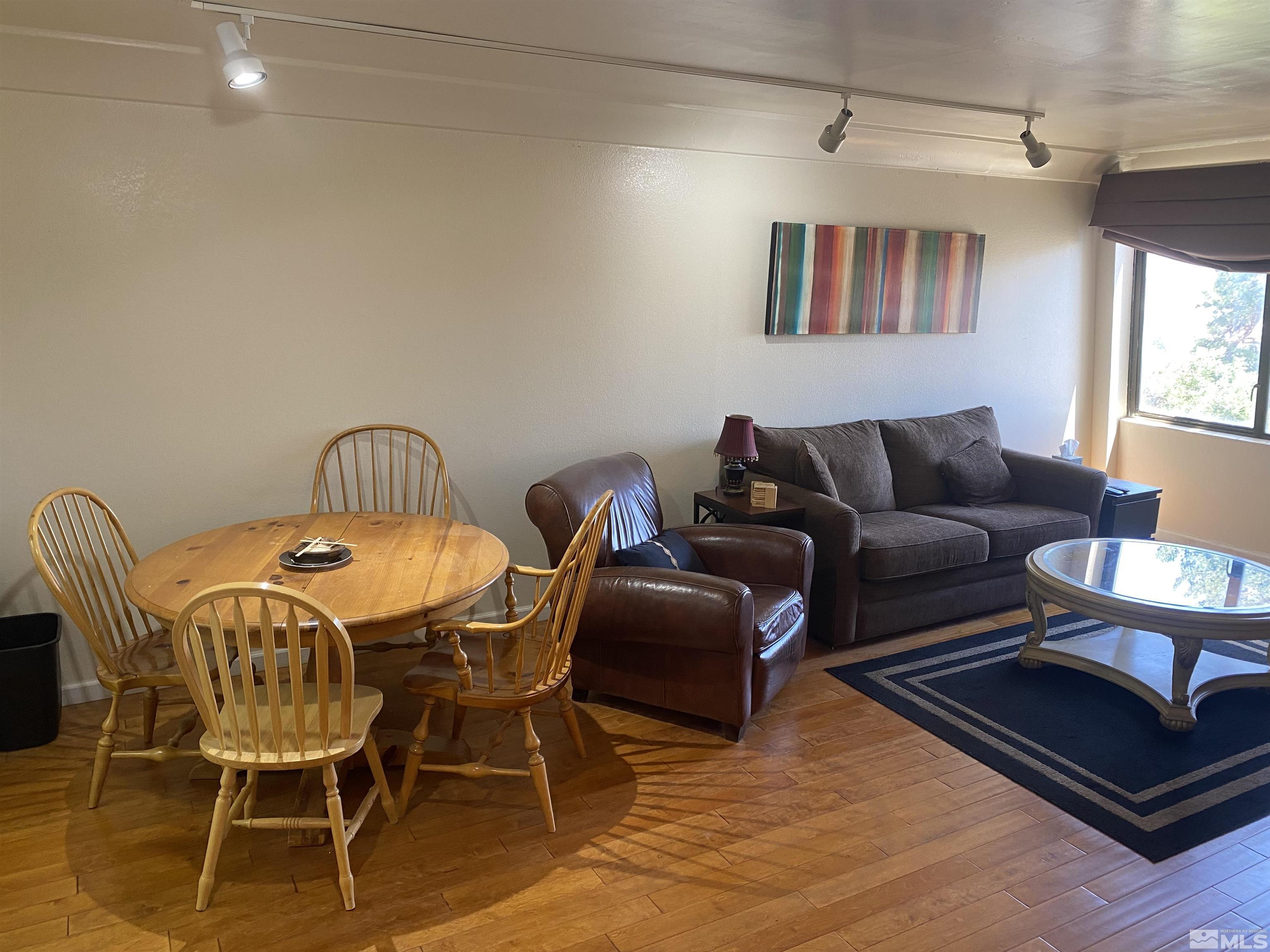 99 Vista Rafael Parkway Reno, NV 89503 - Photo 5 of 19 Photo 5