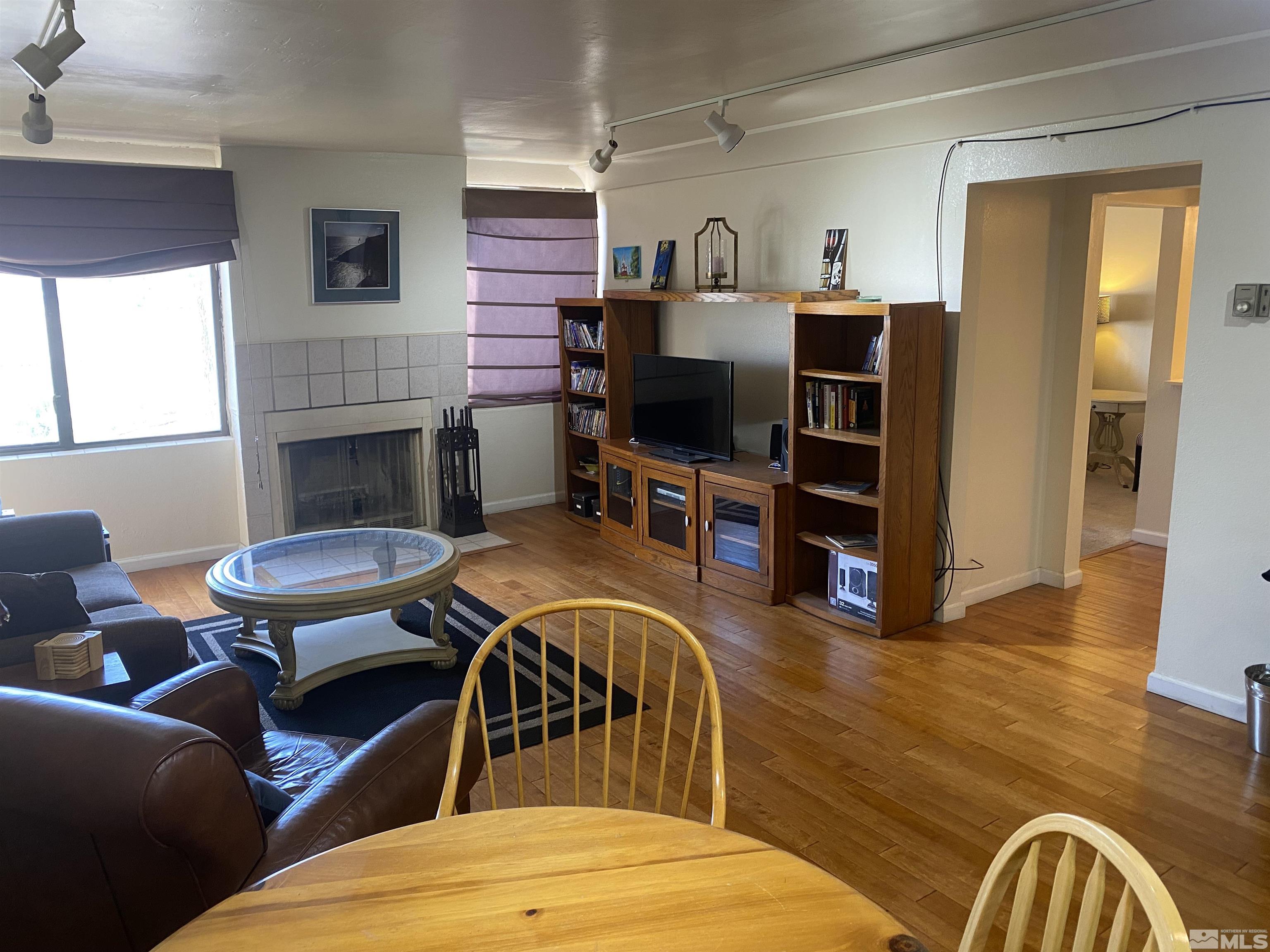 99 Vista Rafael Parkway Reno, NV 89503 - Photo 6 of 19 Photo 6