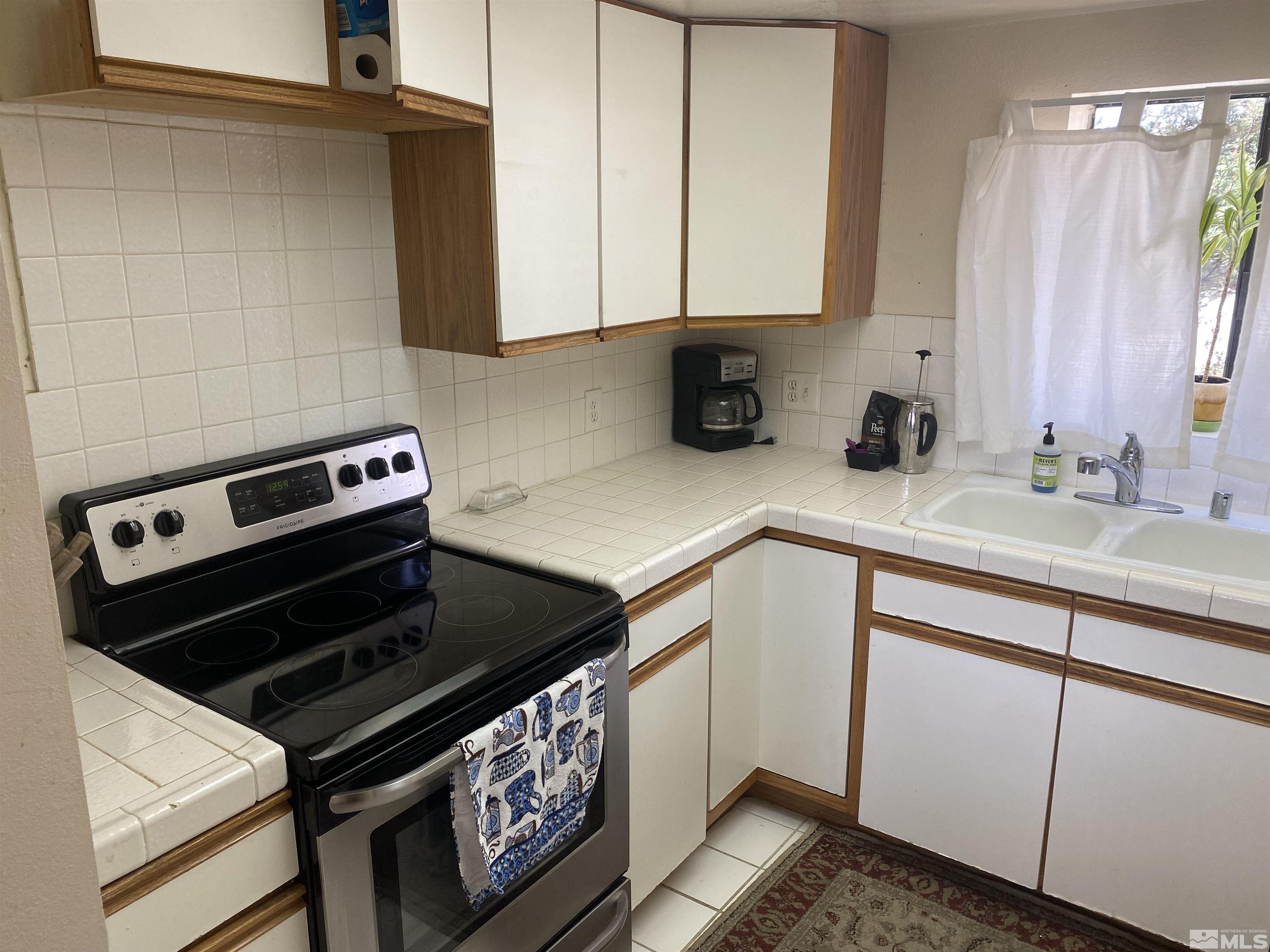 99 Vista Rafael Parkway Reno, NV 89503 - Photo 9 of 19 Photo 9