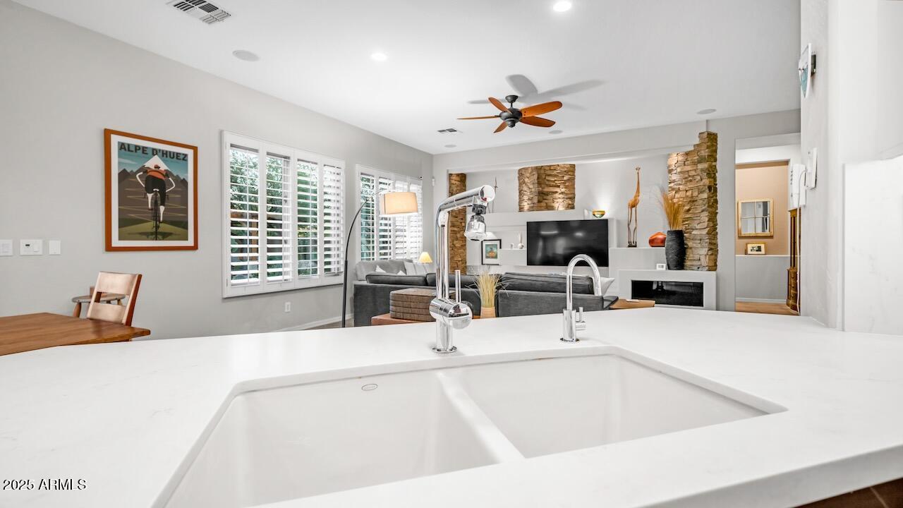 2401 West Webster Court Anthem, AZ 85086 - Photo 9 of 68 22