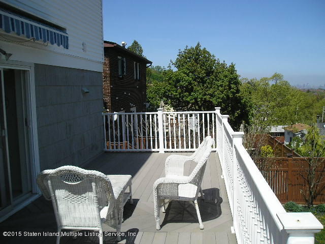 49 Ridge Avenue Staten Island, NY 10304 - Photo 9 of 17 P1011209