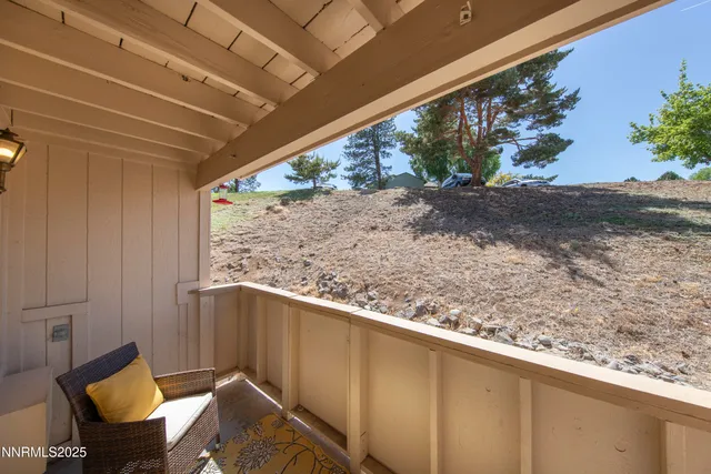 $179,900 | 3951 Clear Acre Lane, Unit 293, Reno, NV 89512