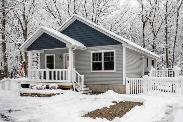 $574,900 | 22 Summer Lane, Kittery, ME 03904