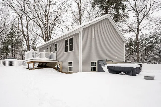 $574,900 | 22 Summer Lane, Kittery, ME 03904