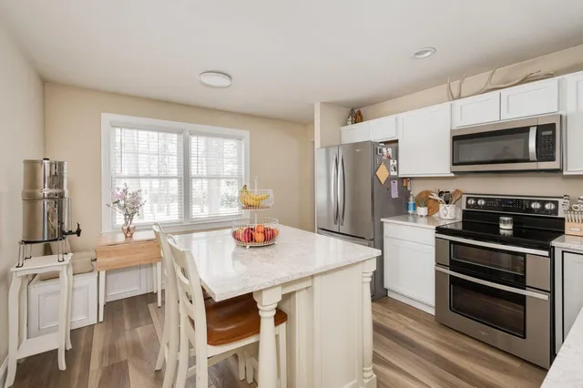 $574,900 | 22 Summer Lane, Kittery, ME 03904