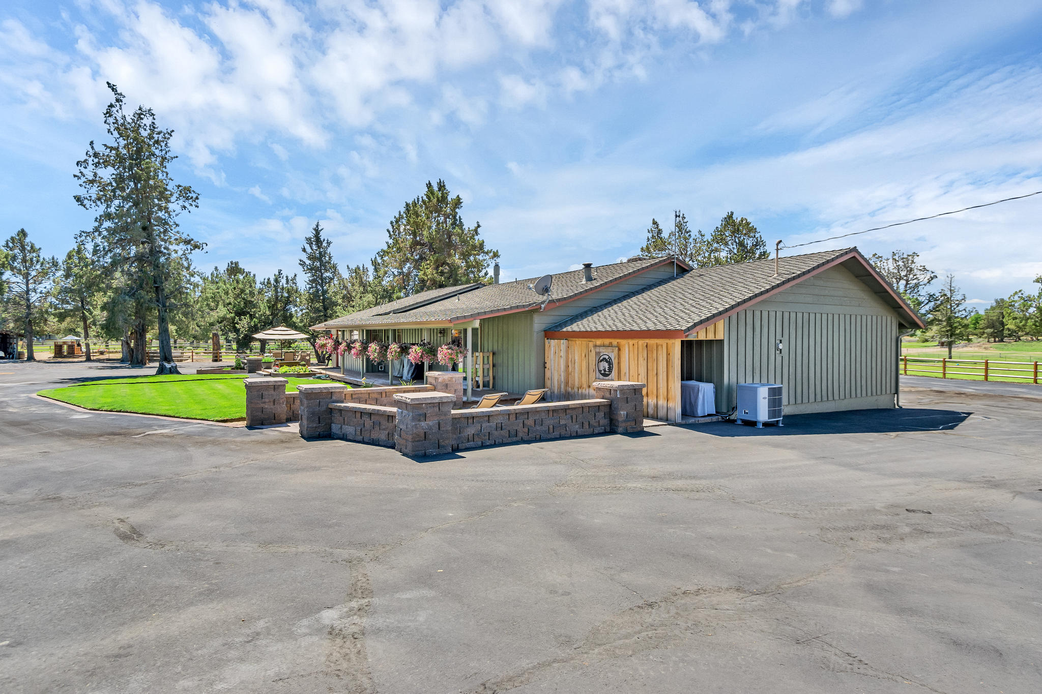 62174 Cody Jr Road Bend, OR 97701 - Photo 26 of 64 DSC06785