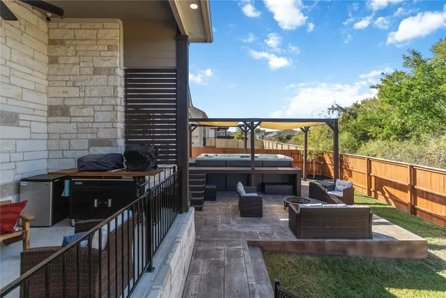 $2,850 | 116 Charles Zanco Drive, Bastrop, TX 78602