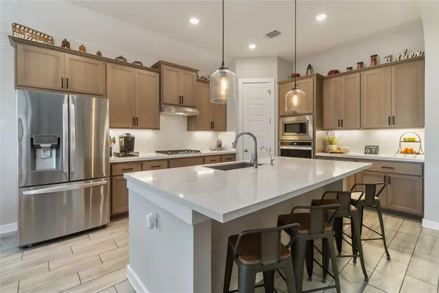 $2,850 | 116 Charles Zanco Drive, Bastrop, TX 78602