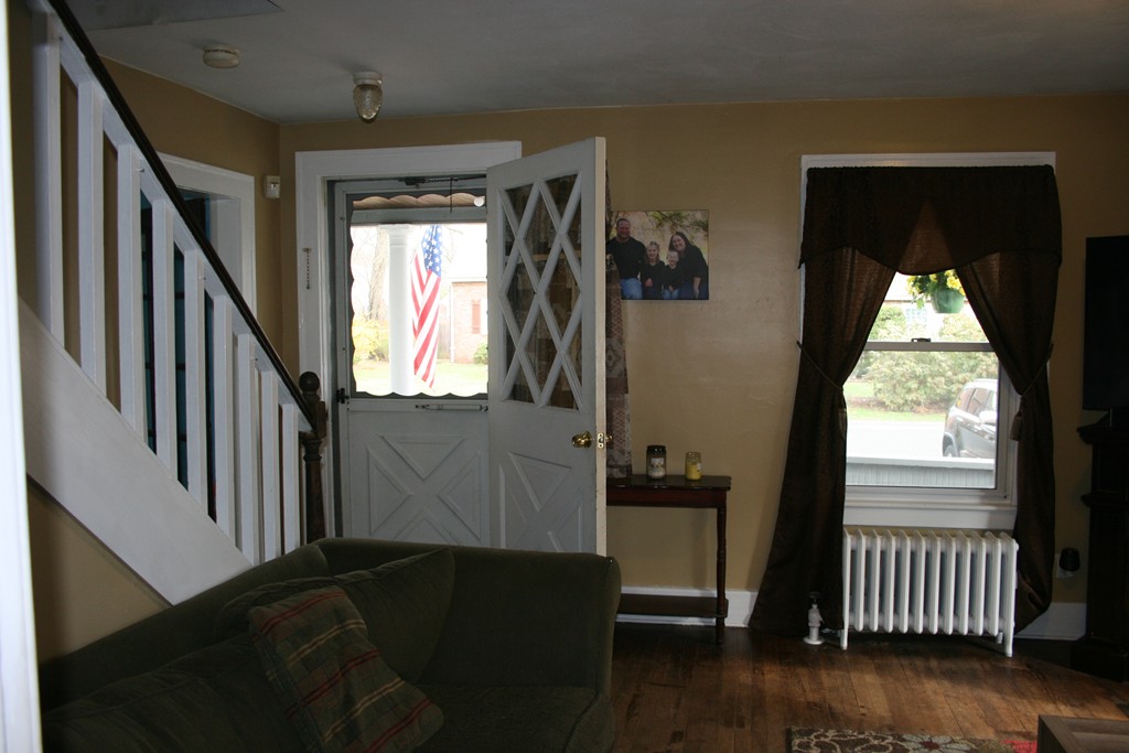 74 Forris Street West Springfield, MA 01089 - Photo 10 of 29 Gallery Image 10