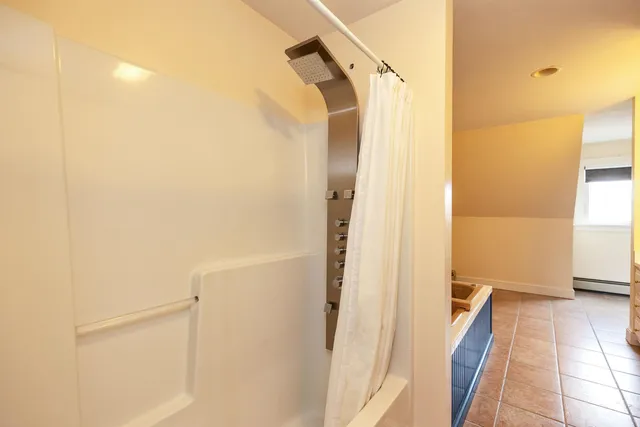 $985,000 | 6 Mottau Drive, Lyndeborough, NH 03082