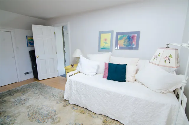 $985,000 | 6 Mottau Drive, Lyndeborough, NH 03082