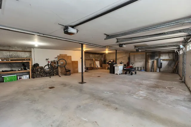 $985,000 | 6 Mottau Drive, Lyndeborough, NH 03082