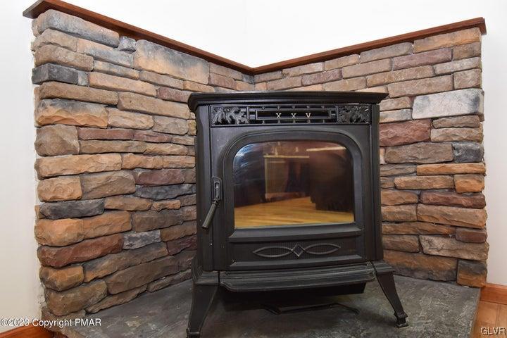 1239 Glenbrook Road Bartonsville, PA 18321 - Photo 8 of 32 a close view of fireplace