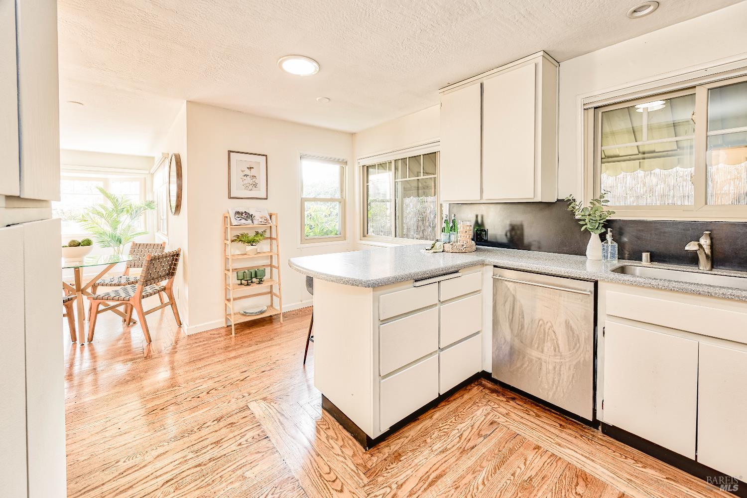 115 Sherman Street Healdsburg, CA 95448 - Photo 8 of 24