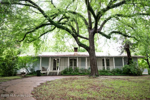$305,000 | 108 Dana Road, Natchez, MS 39120