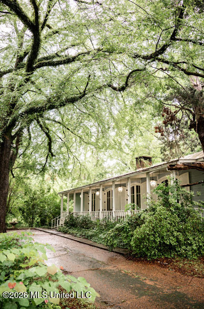 108 Dana Road Natchez, MS 39120 - Photo 3 of 46 02
