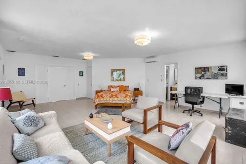 $1,495,000 | 801 Southwest 24th Road, Miami, FL 33129