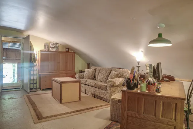 $900,000 | 79 Summit Drive, New Boston, NH 03070