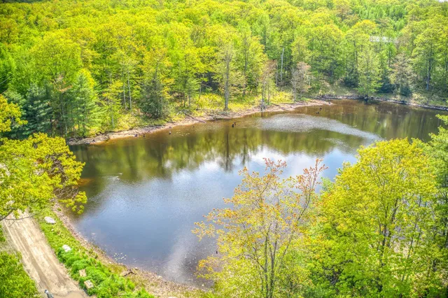 $900,000 | 79 Summit Drive, New Boston, NH 03070