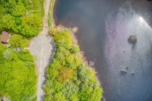 $900,000 | 79 Summit Drive, New Boston, NH 03070