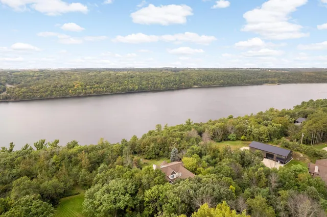 $2,500,000 | N7177 1280th Street, River Falls, WI 54022